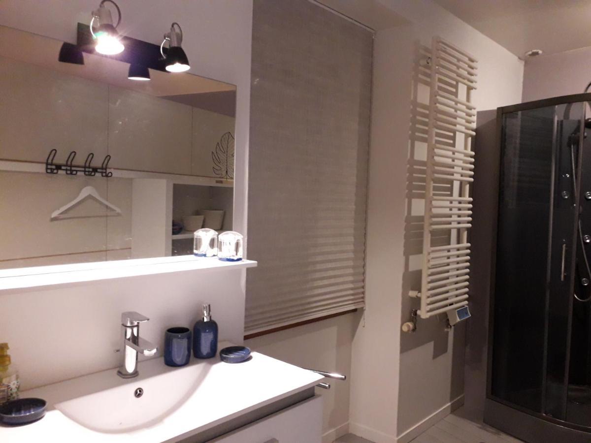 Chambre Maison De Ville Dans La Cite Des Trois Vallees แซงต์-บรีเออ ภายนอก รูปภาพ